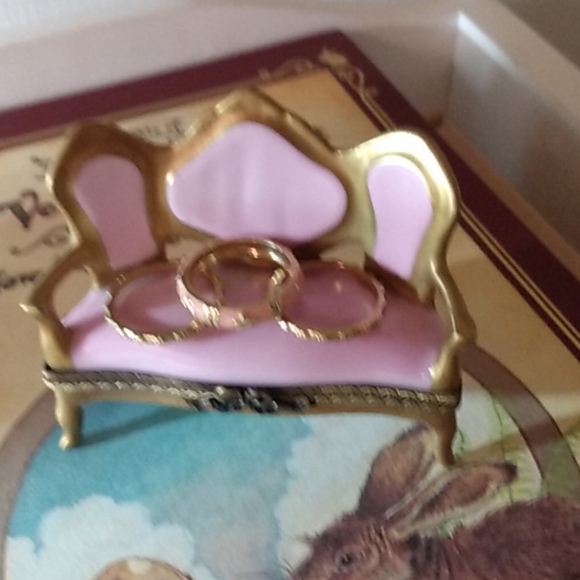 18K Fleur-de-lis Rings - Picture 9 of 15